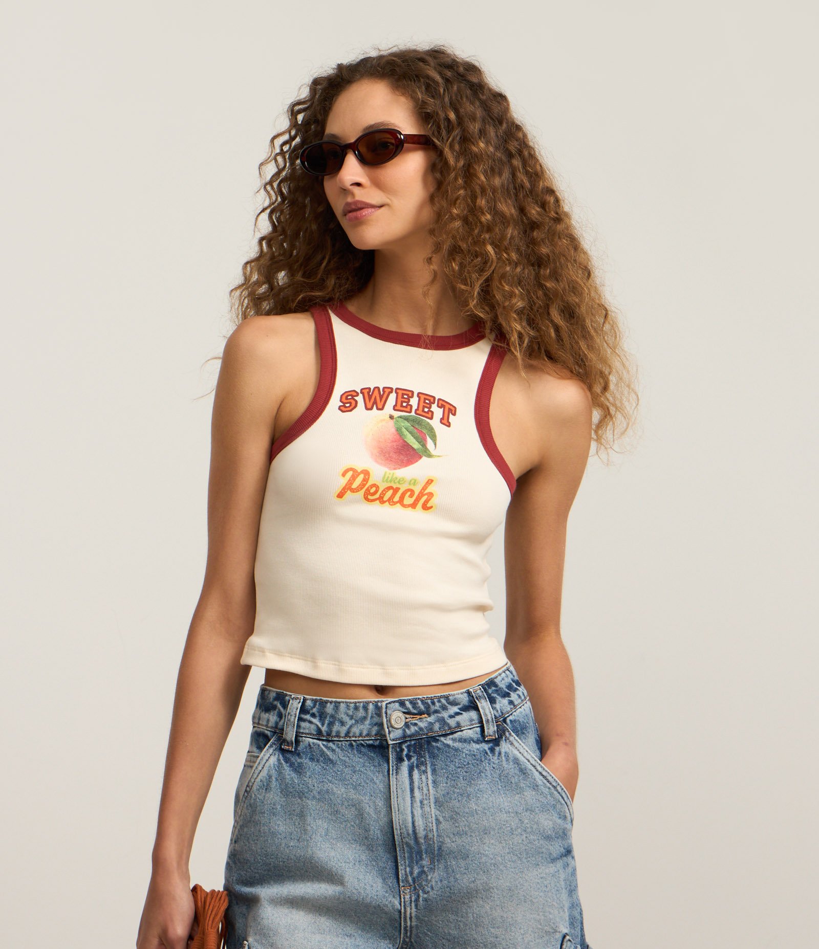 Regata em Algodão com Estampa Sweet Like a Peach Off White 1