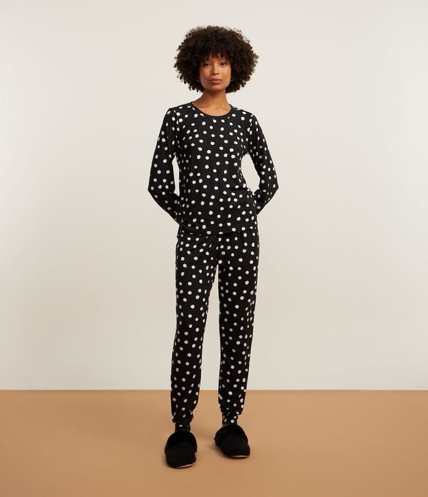 Pijama Longo em Malha Toque Suave e Estampa Poá