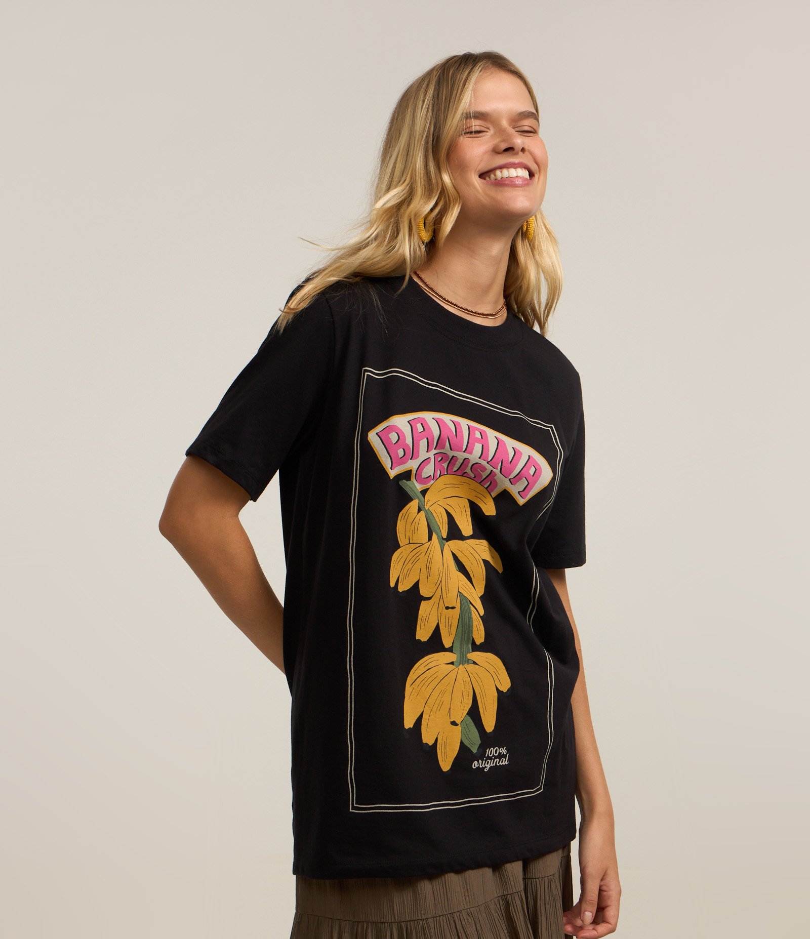 Camiseta Alongada em Algodão com Estampa Banana Crush Preto 1