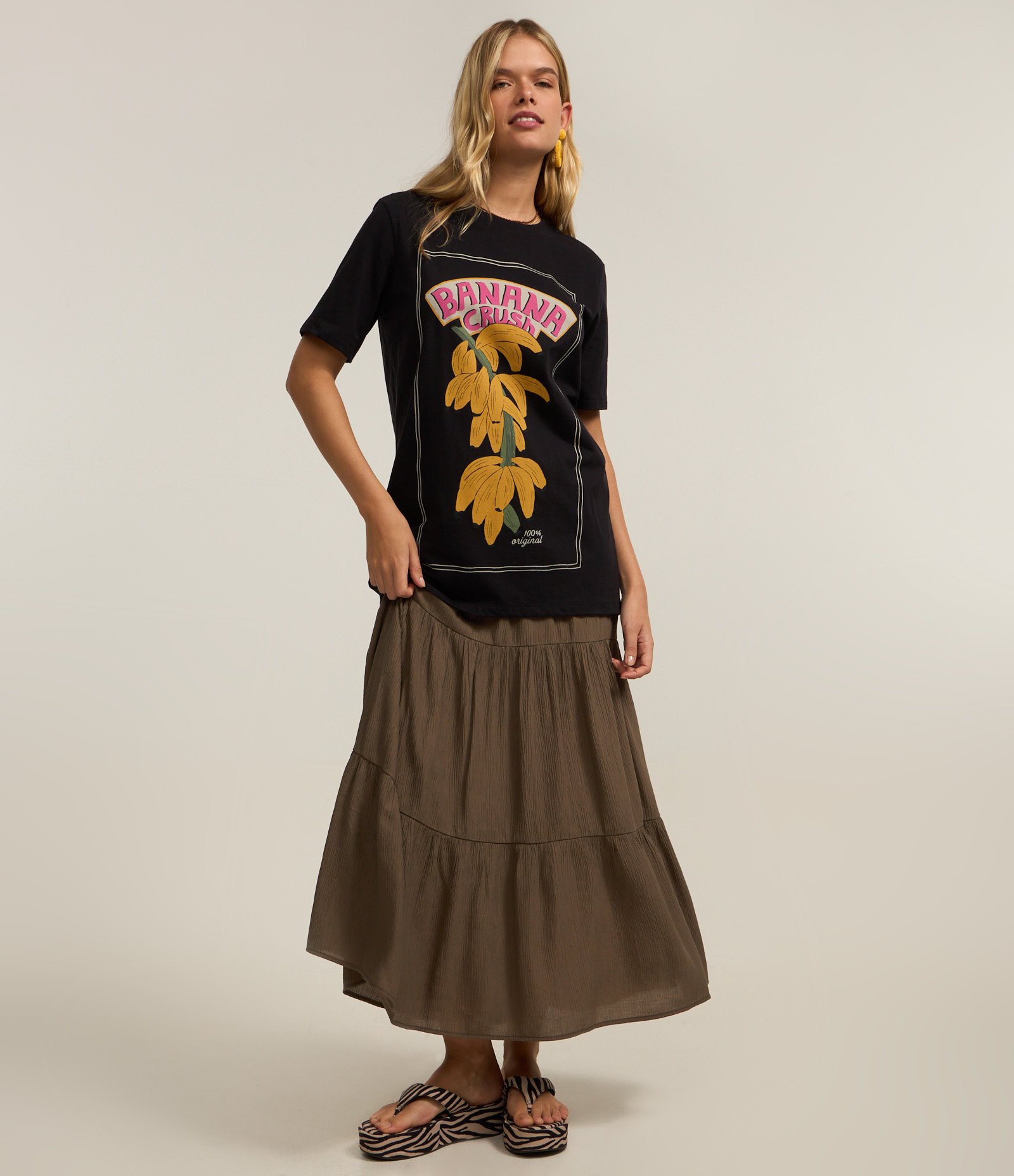 Camiseta Alongada em Algodão com Estampa Banana Crush Preto 2