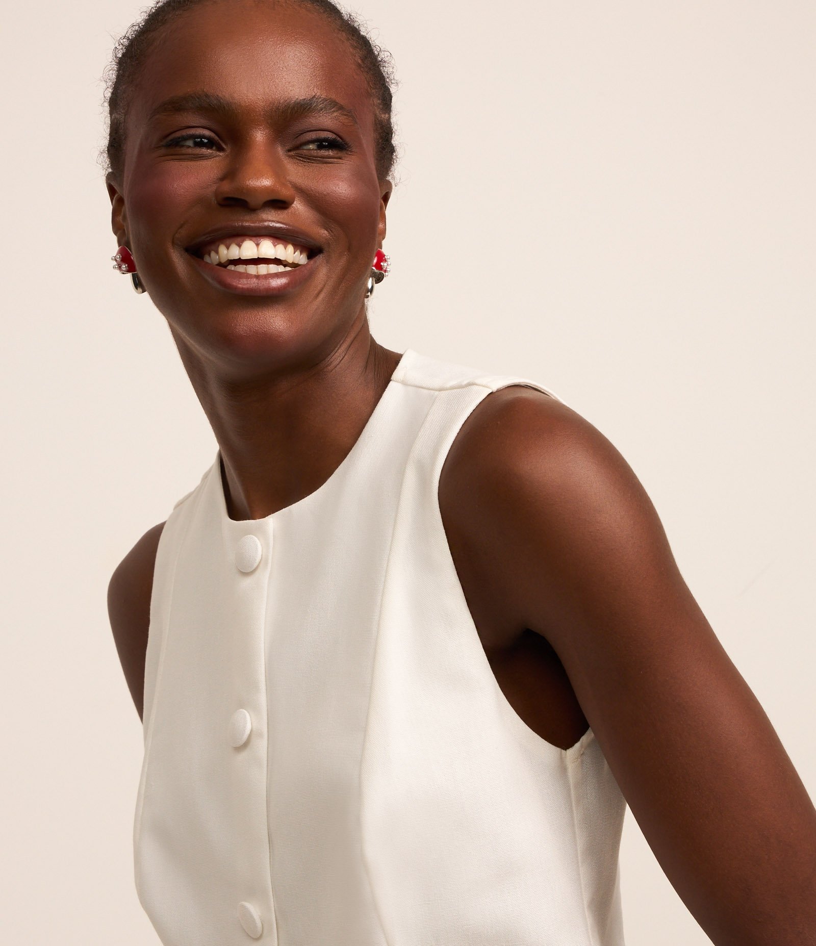 Colete Alongado em Viscolinho com Botões Branco 3