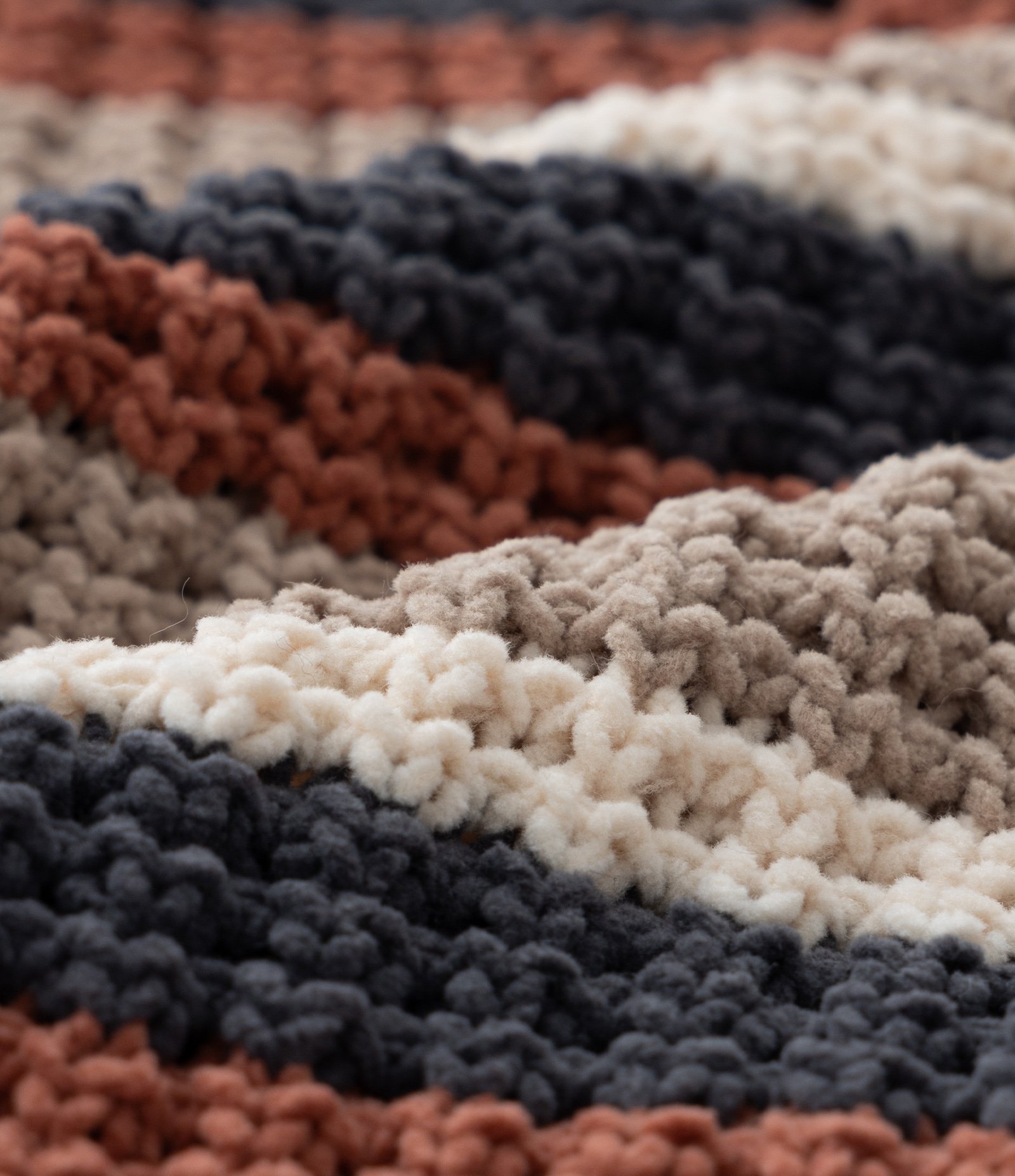 Suéter Infantil em Chenille com Estampa de Listras - Tam 5 a 14 Anos Marrom 3