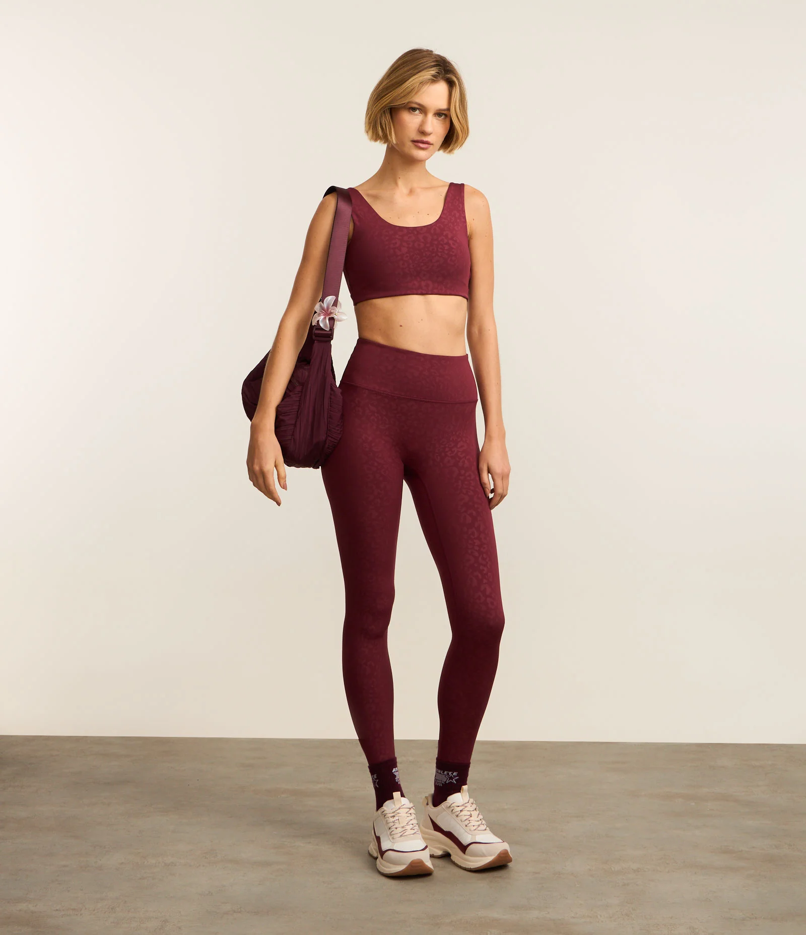 Top Esportivo em Microfibra com Textura Animal Print Vermelho 2