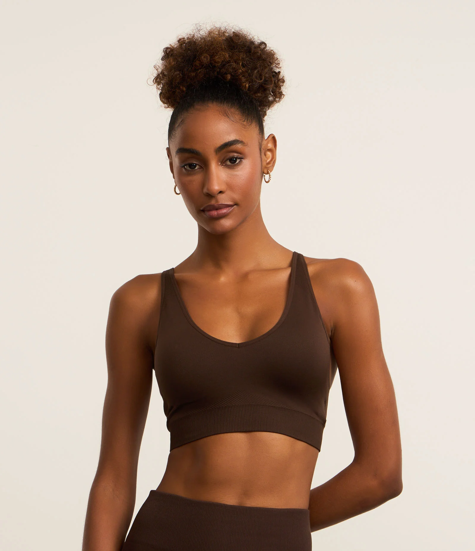 Top Esportivo em Seamless com Alças Reguláveis Marrom 1