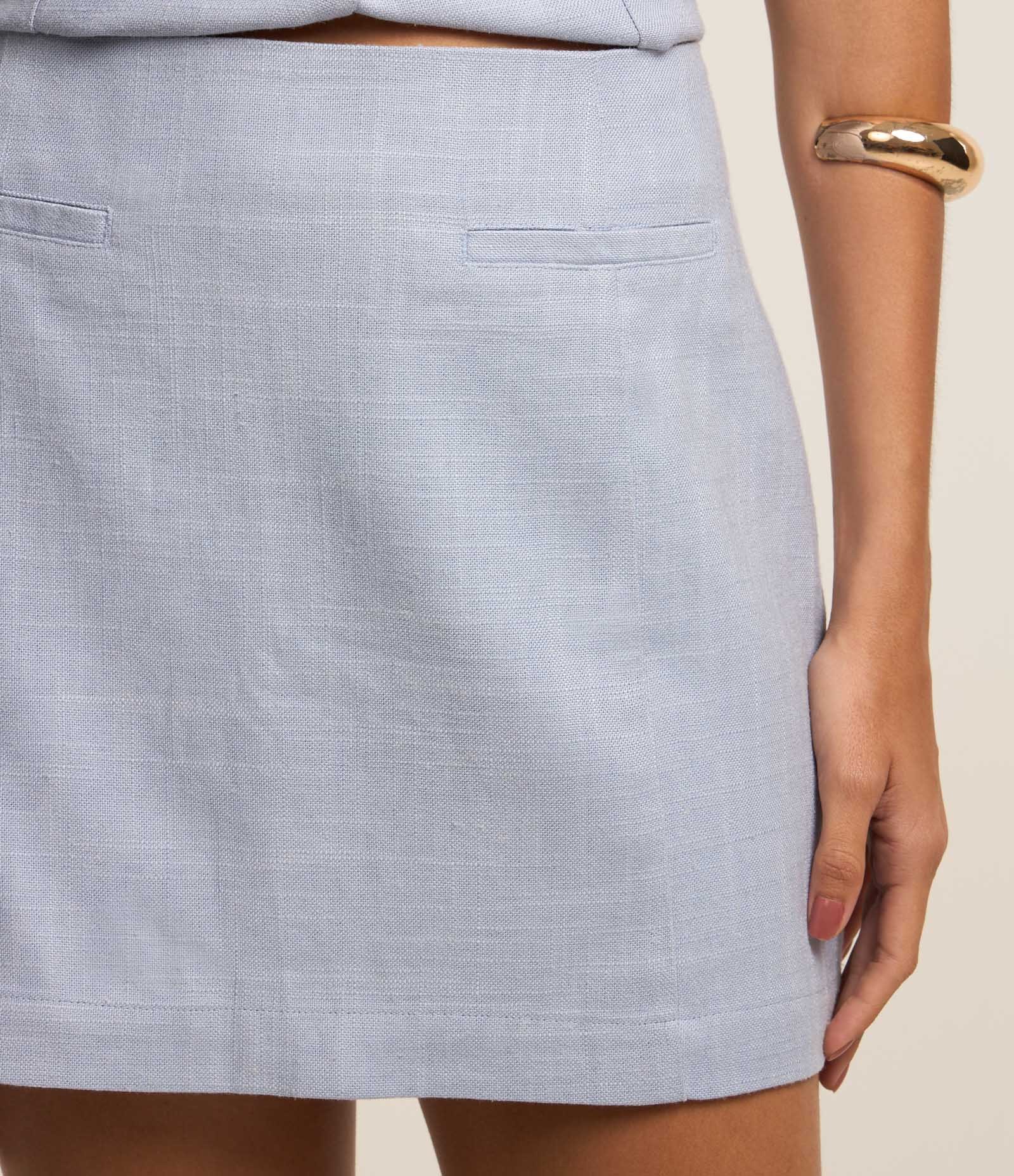 Saia Curta em Viscose e Linho com Bolsinhos Azul 4