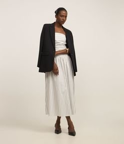 Vestido Evasê Midi em Tricoline Listrado com Decote Tomara que Caia