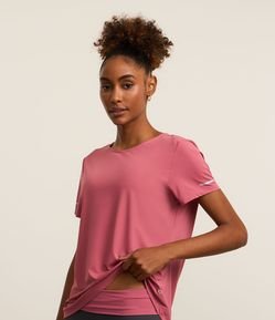 Camiseta Esportiva Regular Texturizada com Detalhe Refletivo