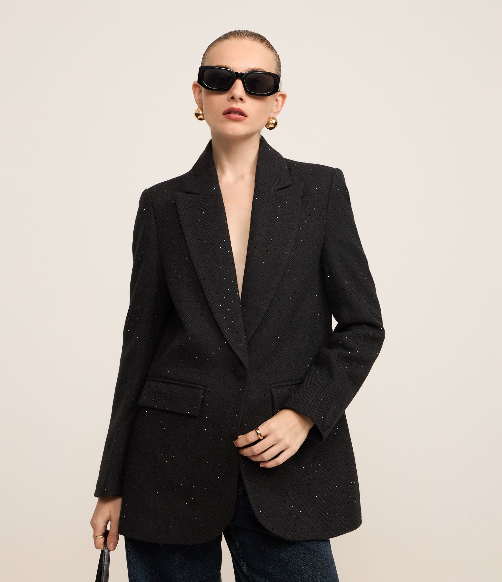 Blazer Oversized em Polivelour com Lapelas e Brilhos Preto 2