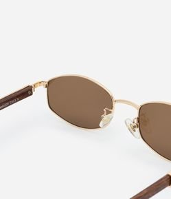 Óculos Redondo em Metal com Haste Detalhada em Madeira