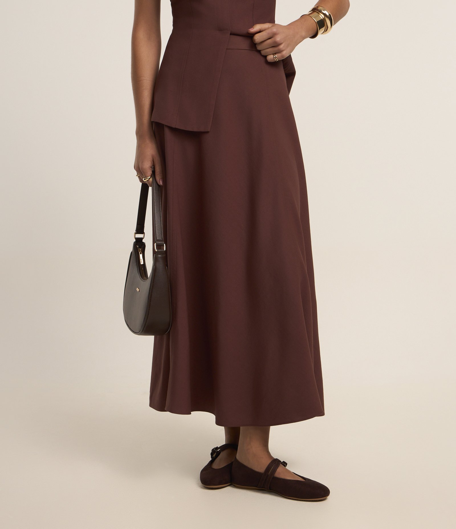 Saia Evasê Midi em Crepe com Cós Fixo Marrom 3