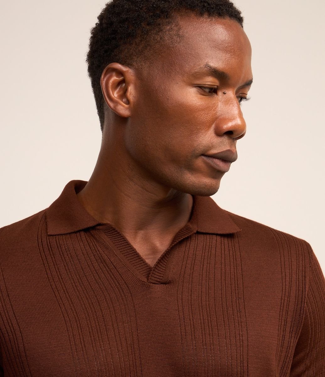 Camisa Polo com Textura Vertical Marrom