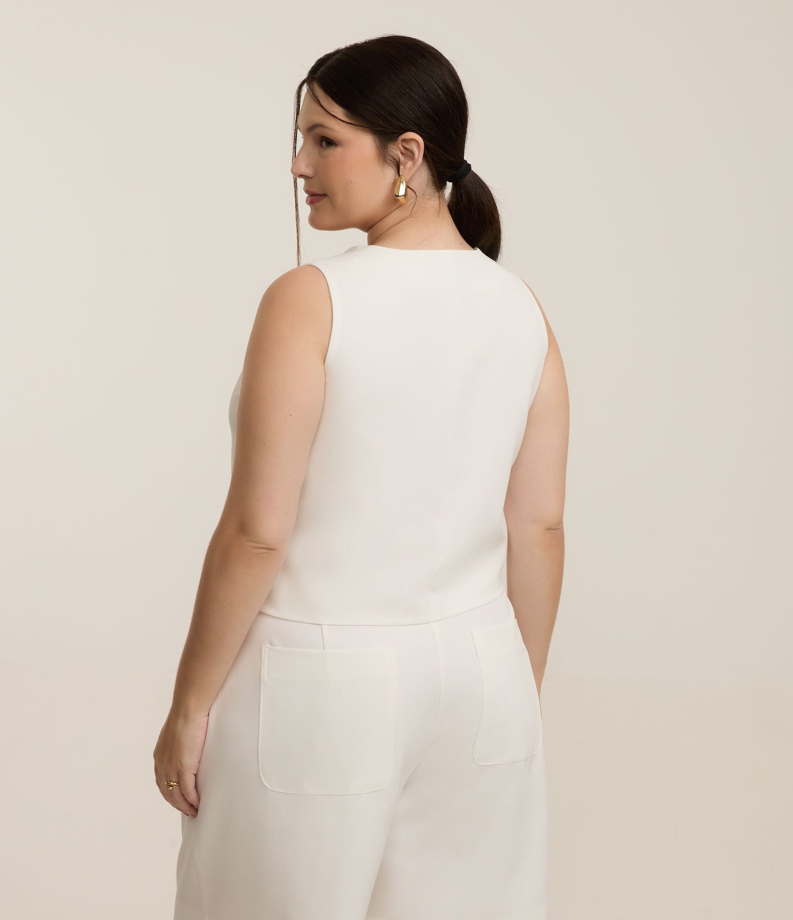 Colete Curto Alfaiataria com Lacinhos Curve e Plus Size Branco 3
