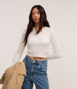 Blusa em Tricô com Textura Trançada e com Gola Polo