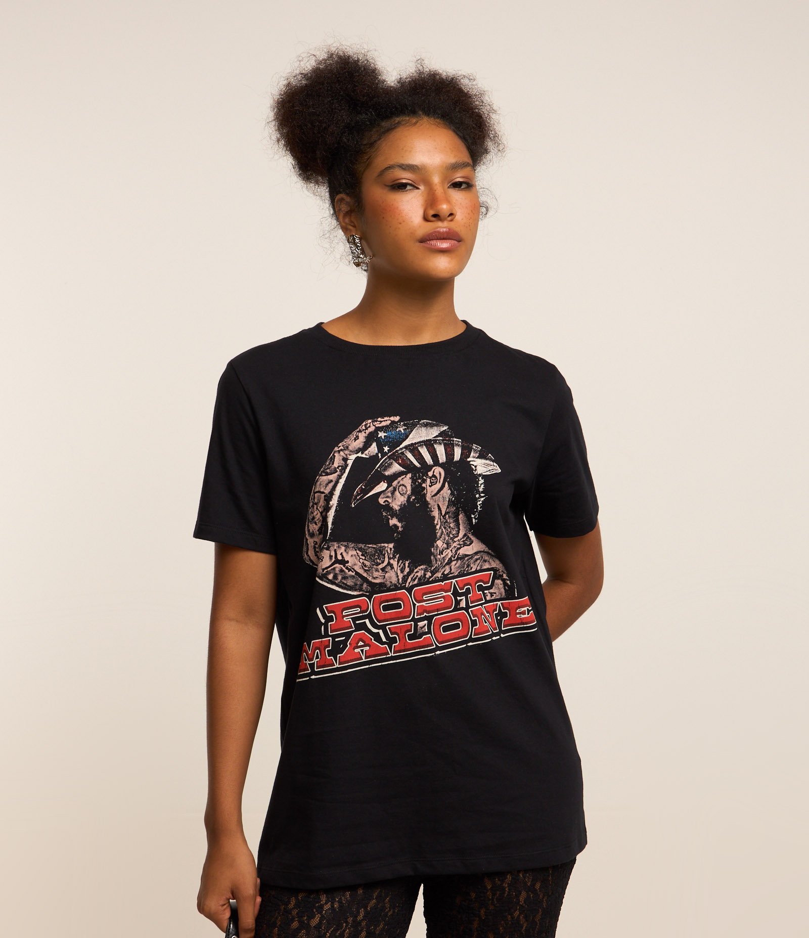 Camiseta Alongada em Algodão com Estampa Post Malone Preto 1