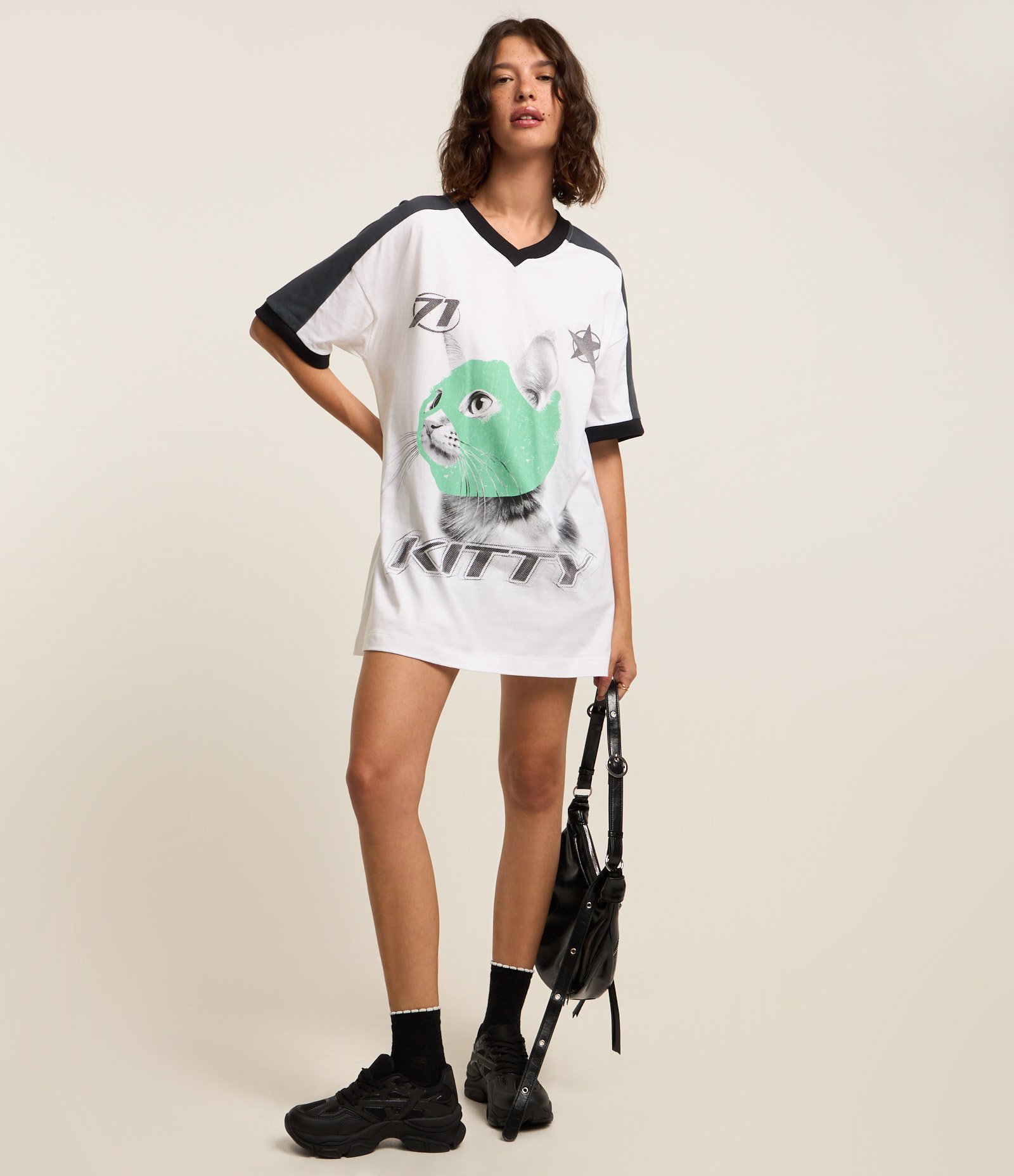 Camiseta T-shirt em Algodão com Estampa Kitty Branco 2