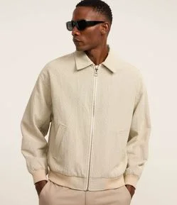 Jaqueta Texturizada em Ribana com Detalhes Contrastantes