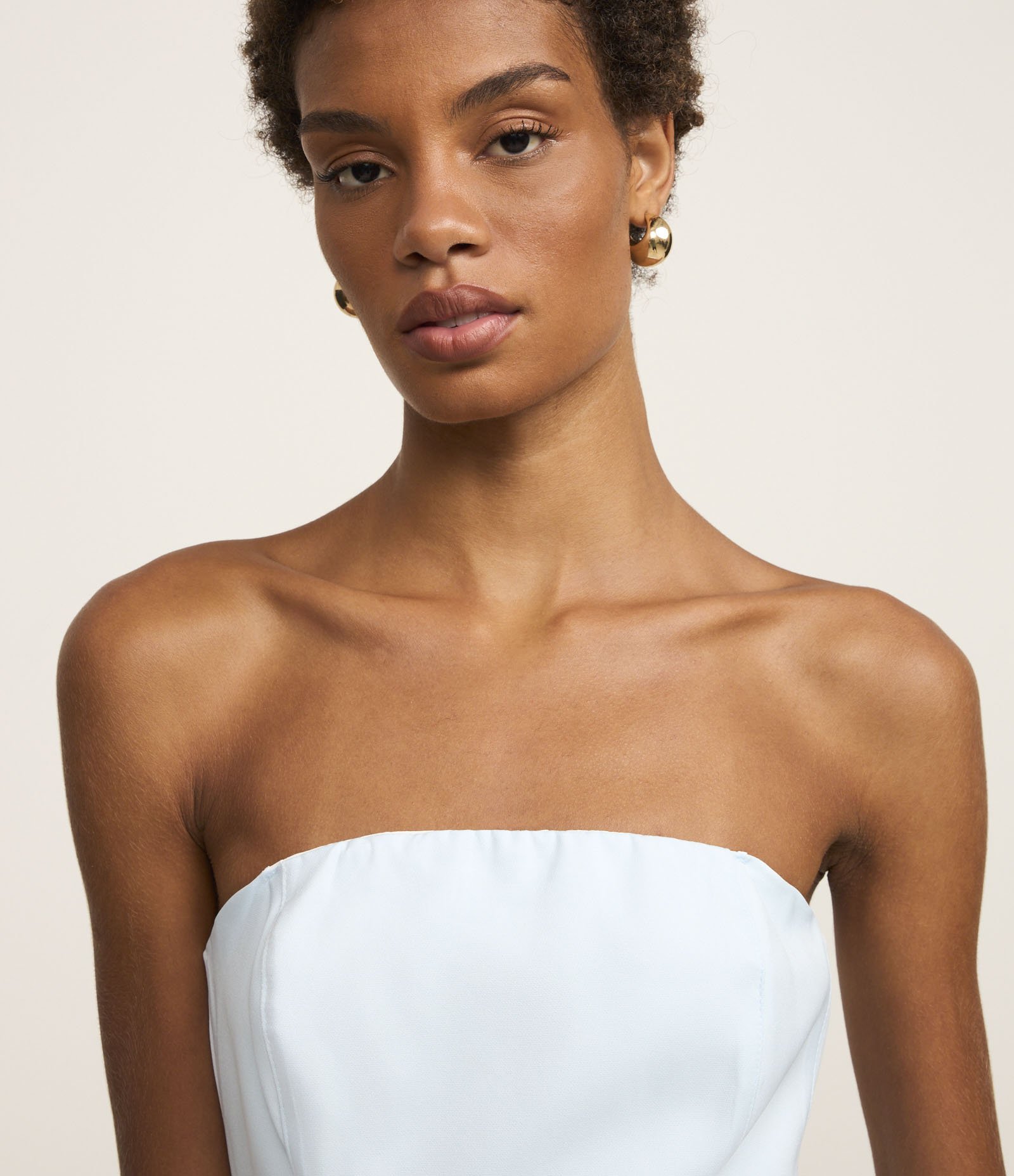 Vestido Curto em Crepe sem Alças com Lapelas Frontais Azul 4