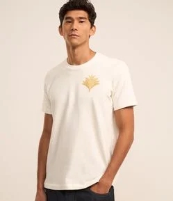 Camiseta Regular em Algodão com Estampa Bordada