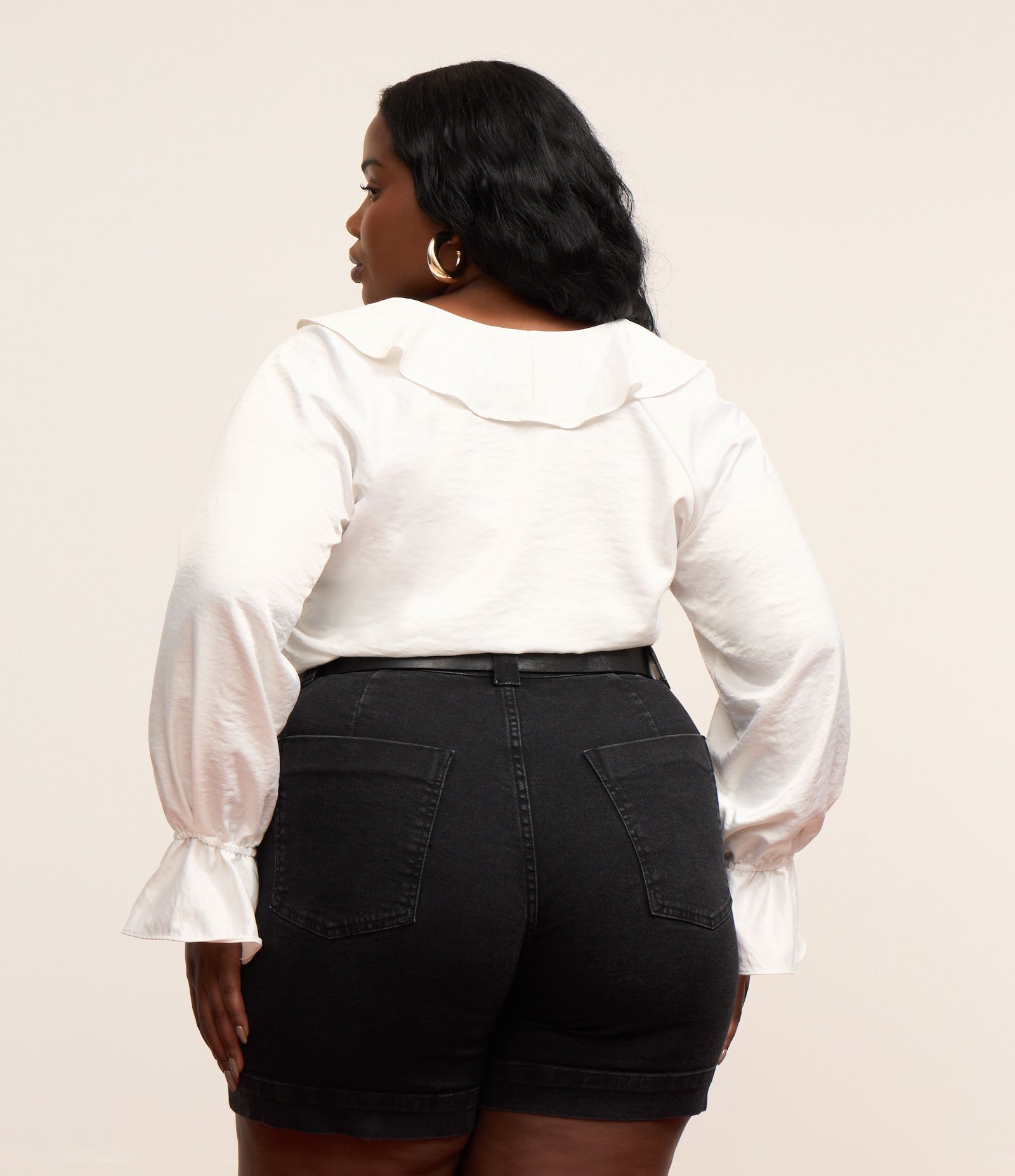 Blusa Transpassada Cetim com Babado Jabô Curve e Plus Size Branco 2
