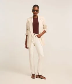 Calça Slim em Jeans com Fenda