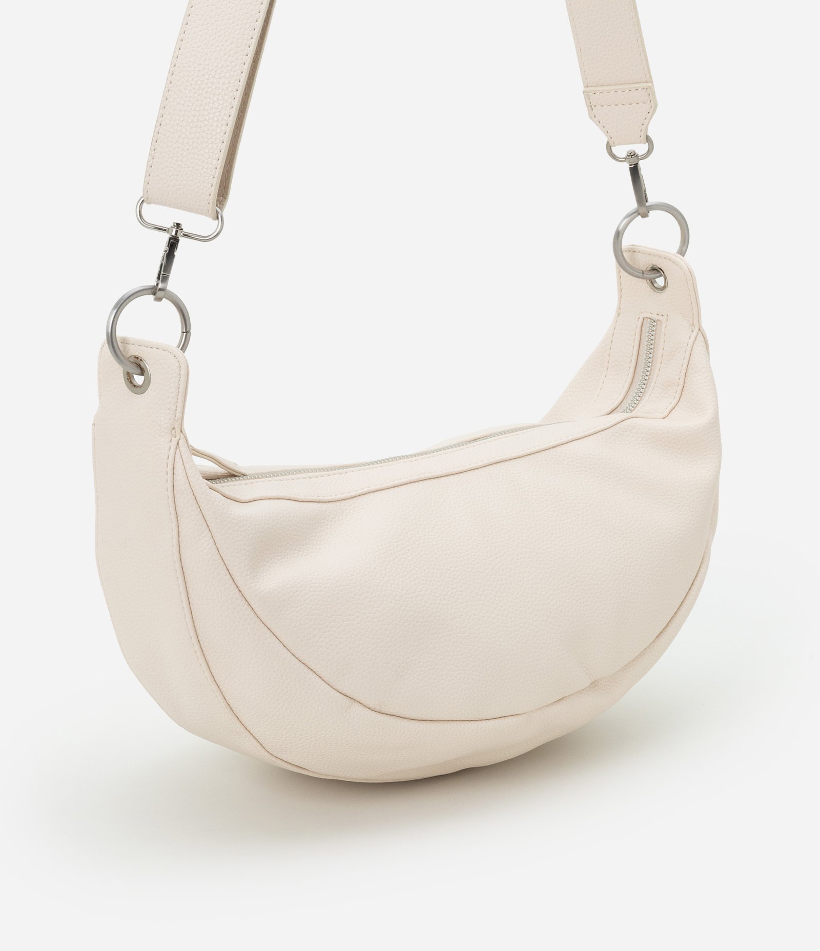 Bolsa Média em PU com Argolas na Base da Alça Off White 1