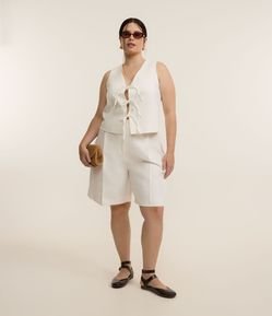 Bermuda Alfaiataria com Pregas Curve e Plus Size