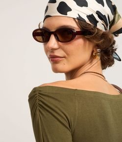 Blusa em Tricô com Decote Canoa