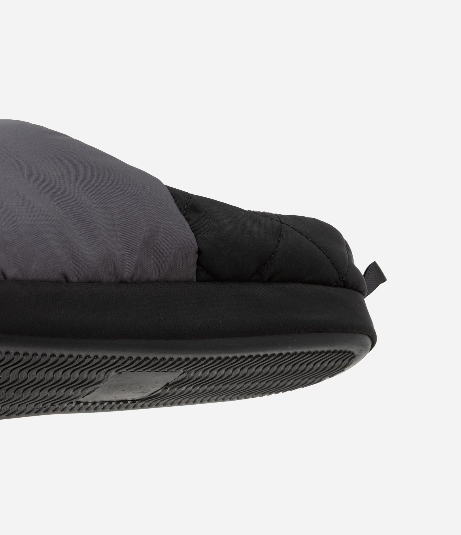 Pantufa Chinelo com Textura Matelassê Preto 4