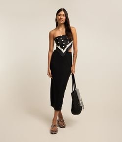 Saia Midi Texturizado com Fenda Lateral