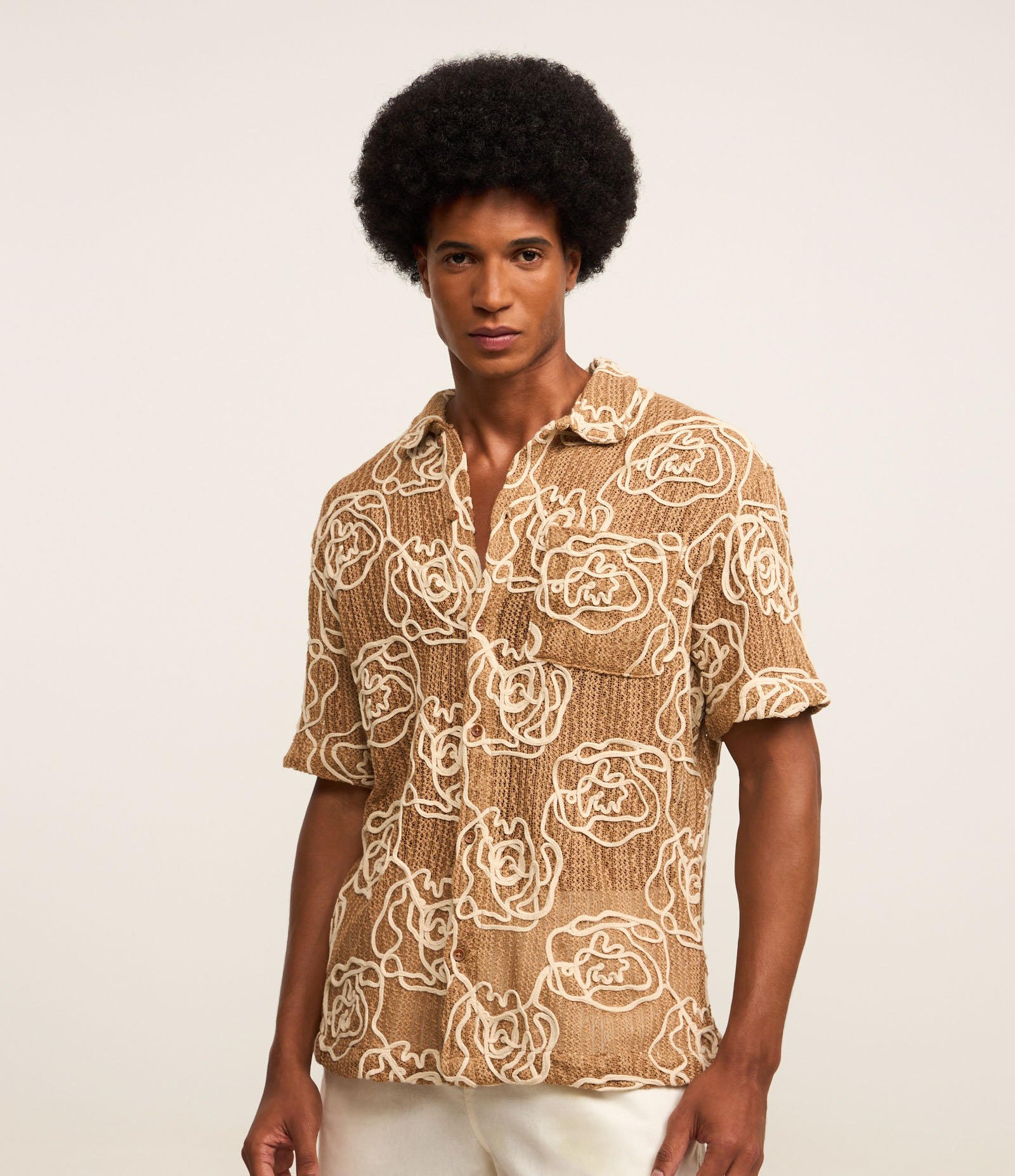 Camisa em Tricô com Textura Floral Bege 1