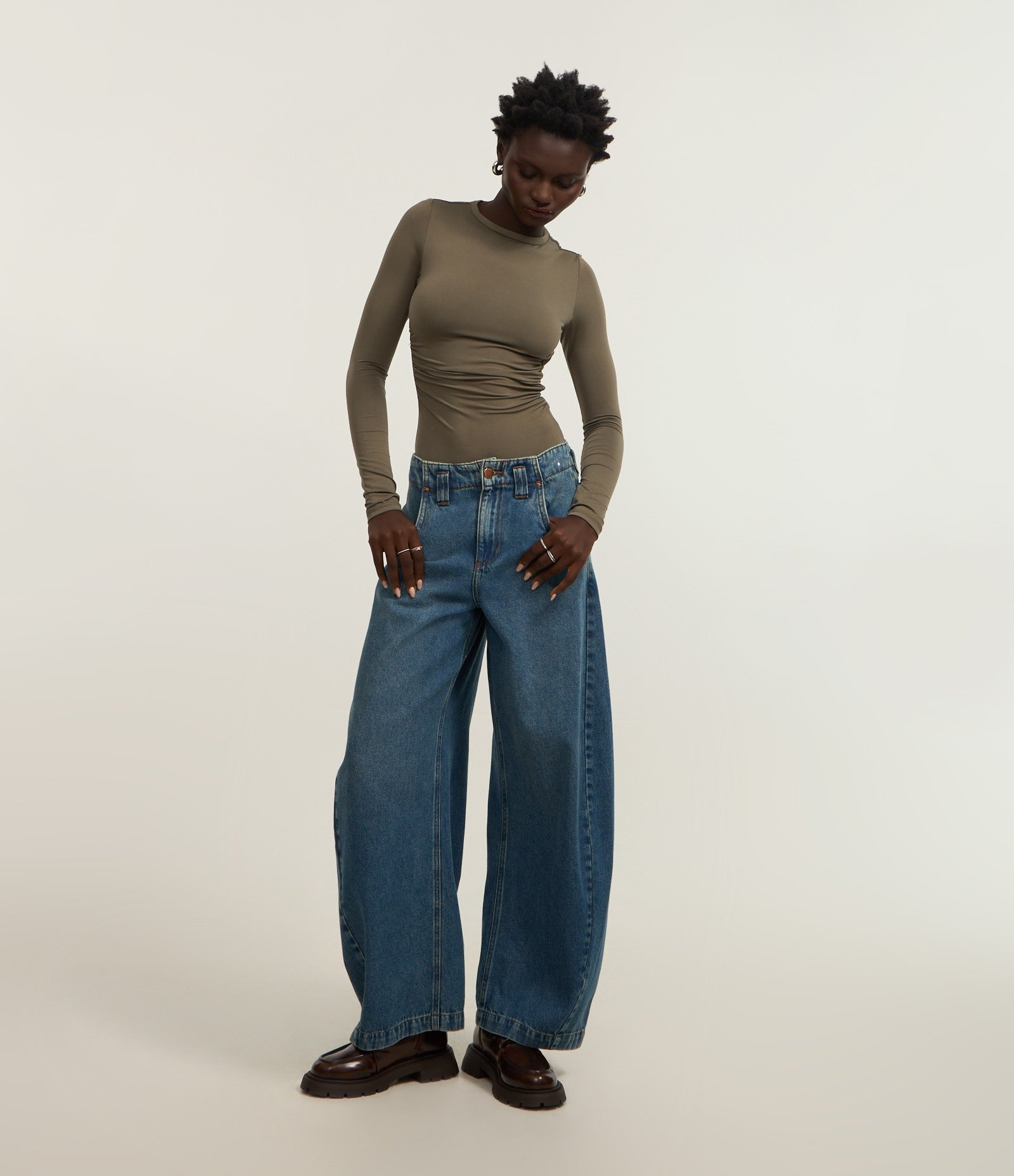 Calça Barrel em Jeans com Bolso Diferenciada Azul 1