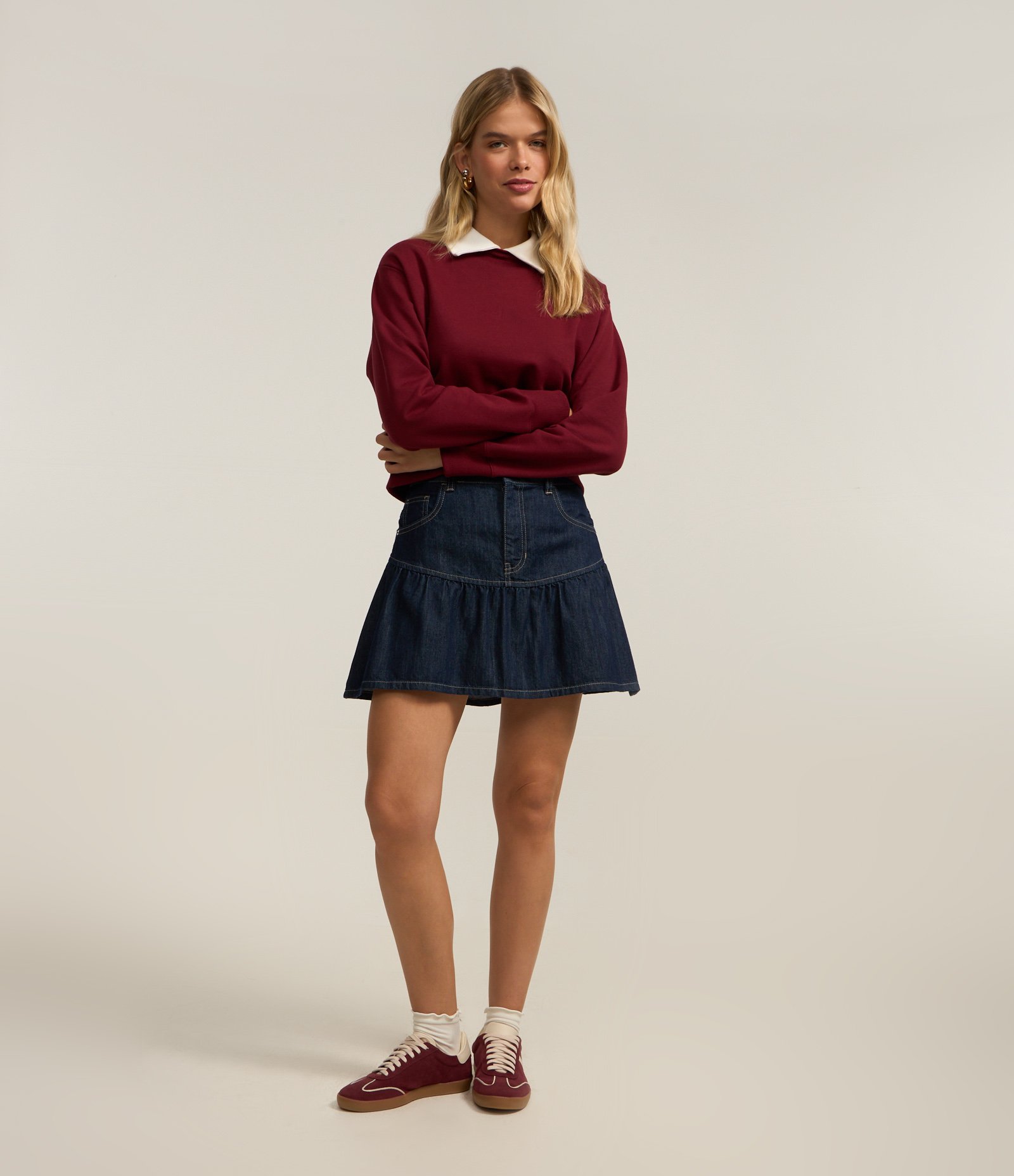 Saia Curta em Jeans com Babados na Barra Azul Escuro 1