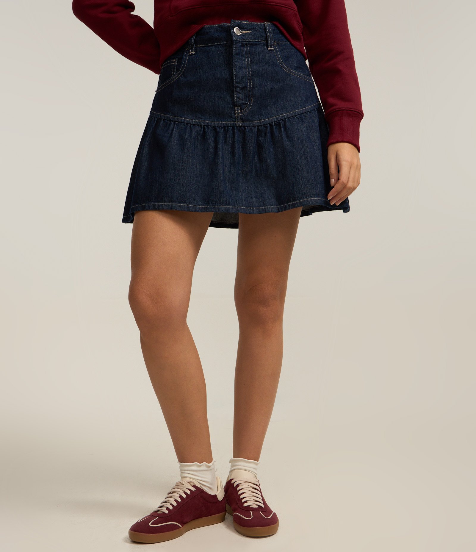 Saia Curta em Jeans com Babados na Barra Azul Escuro 2