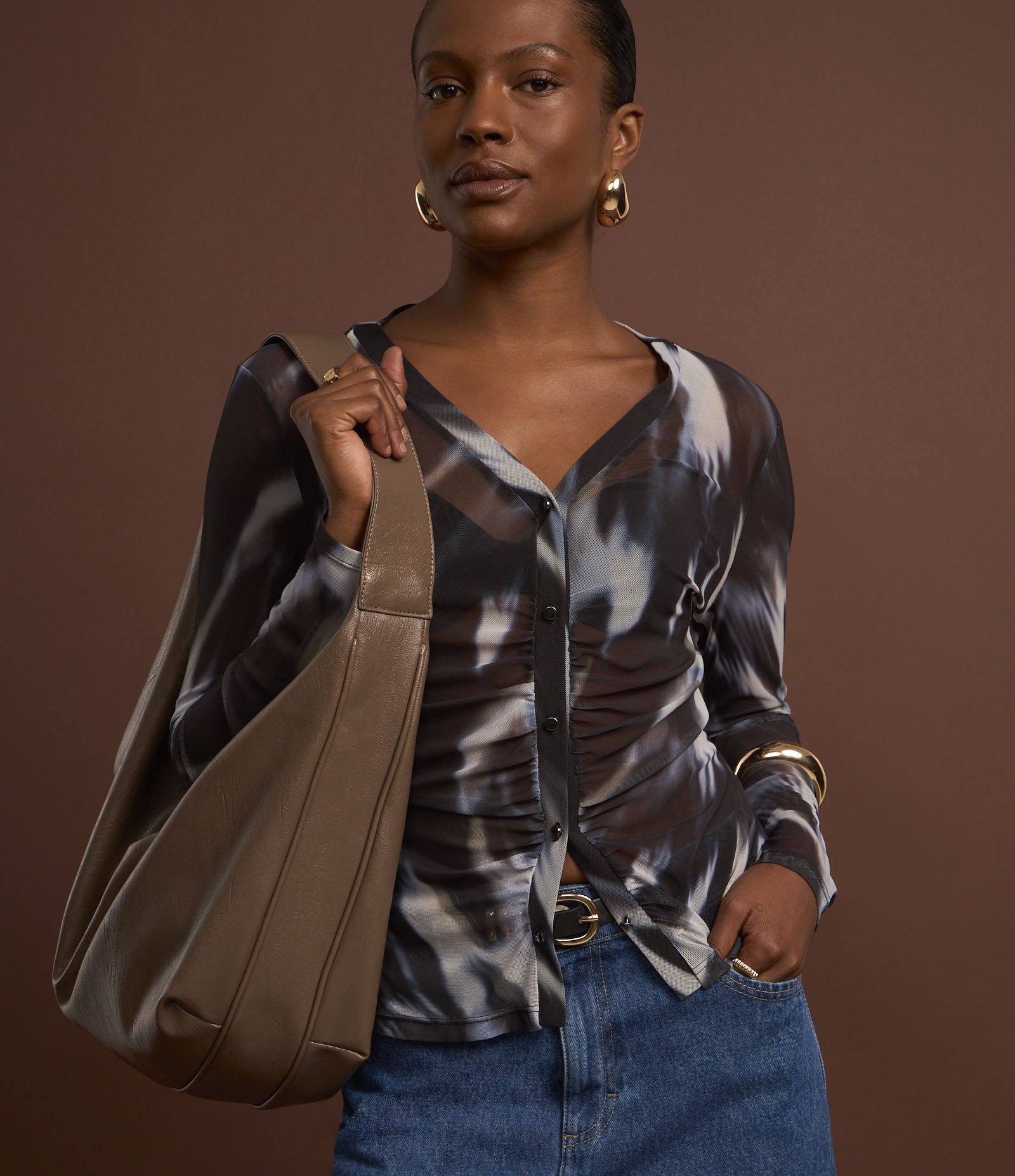 Camisa em Tule com Estampa Abstrata Preto/Branco 5