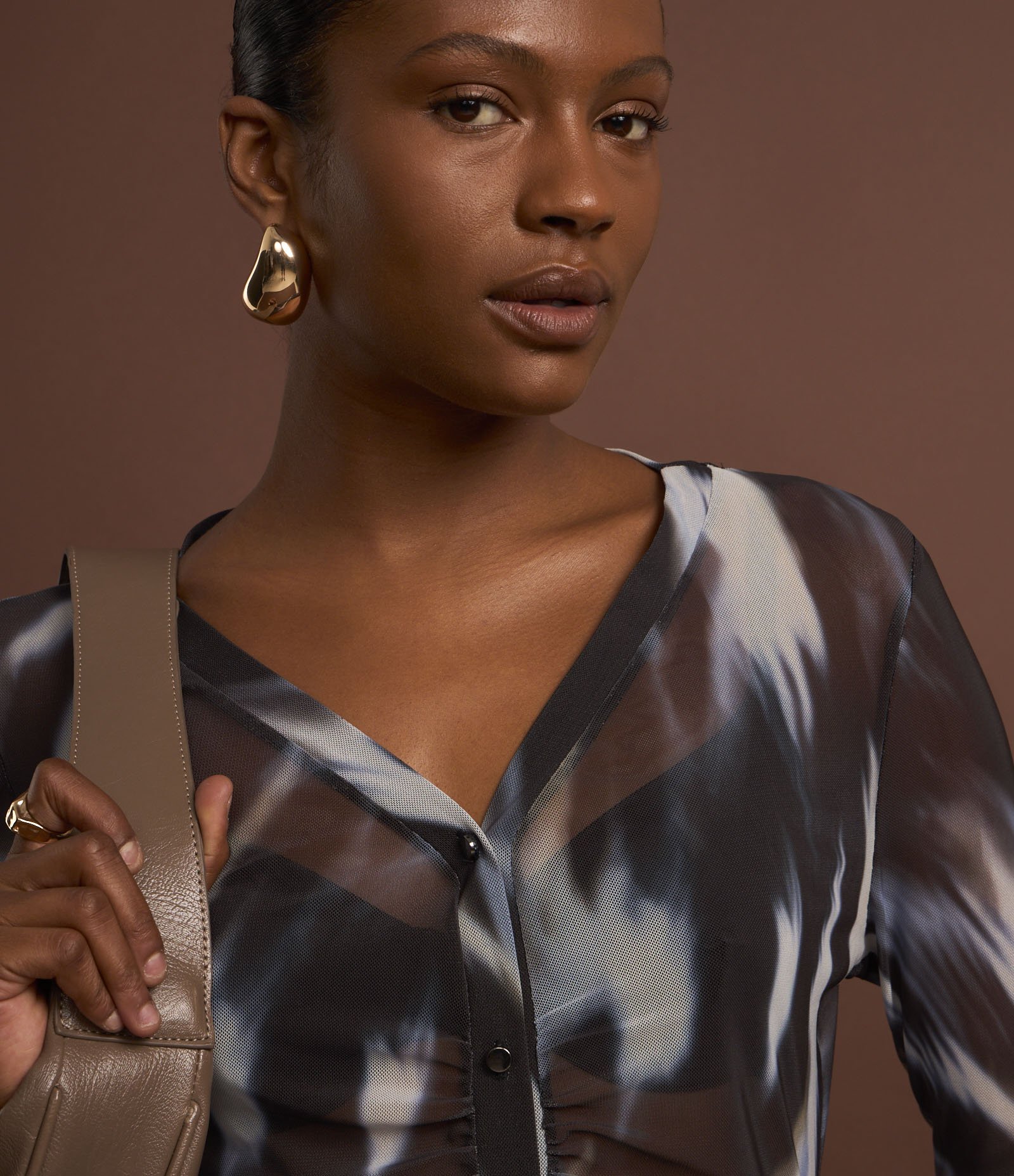 Camisa em Tule com Estampa Abstrata Preto/Branco 6