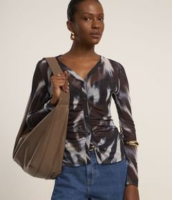 Camisa em Tule com Estampa Abstrata