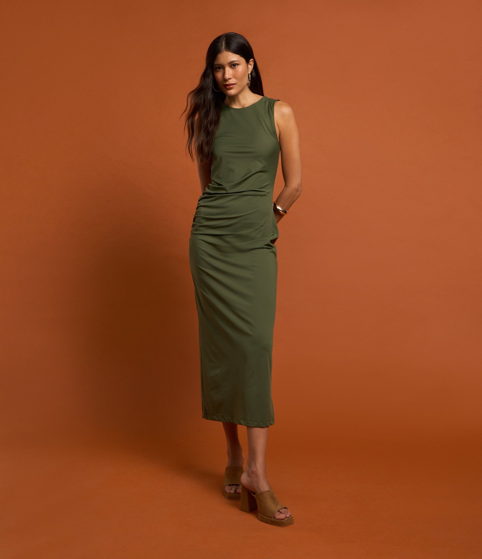 Vestido Longo em Microfibra com Franzido Lateral 4