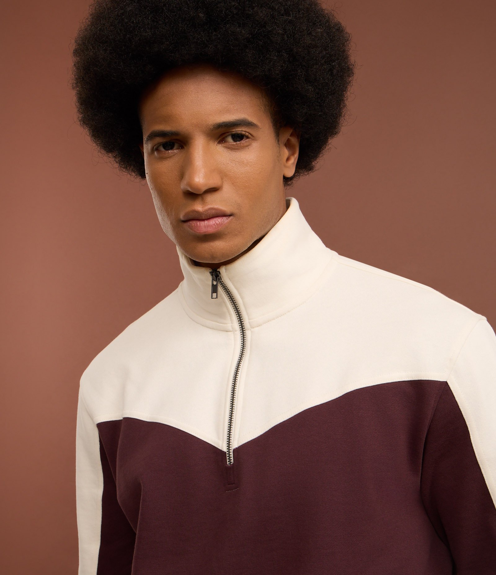 Casaco em Algodão Gola Alta com Zíper Bicolor Off white/Vinho 7