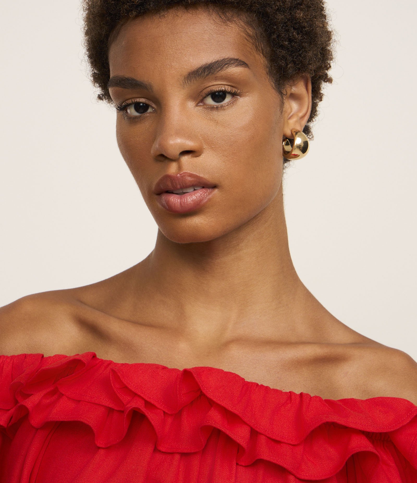 Blusa Ombro a Ombro com Linho e Babados Vermelho 3