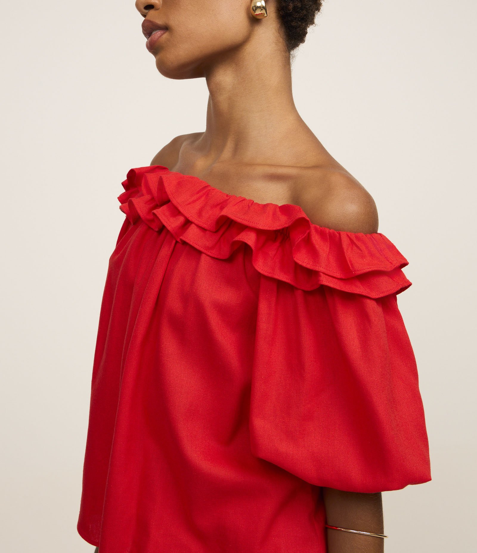 Blusa Ombro a Ombro com Linho e Babados Vermelho 4