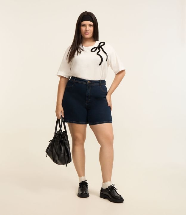 Short Hot Pants Básico em Jeans Curve & Plus Size