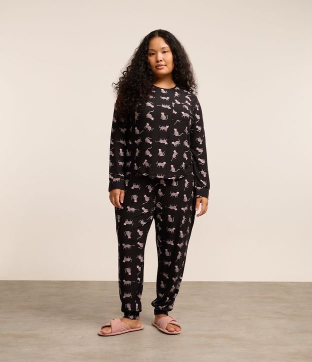 Pijama Longo com Toque Suave e Estampa Onças Curve e Plus Size