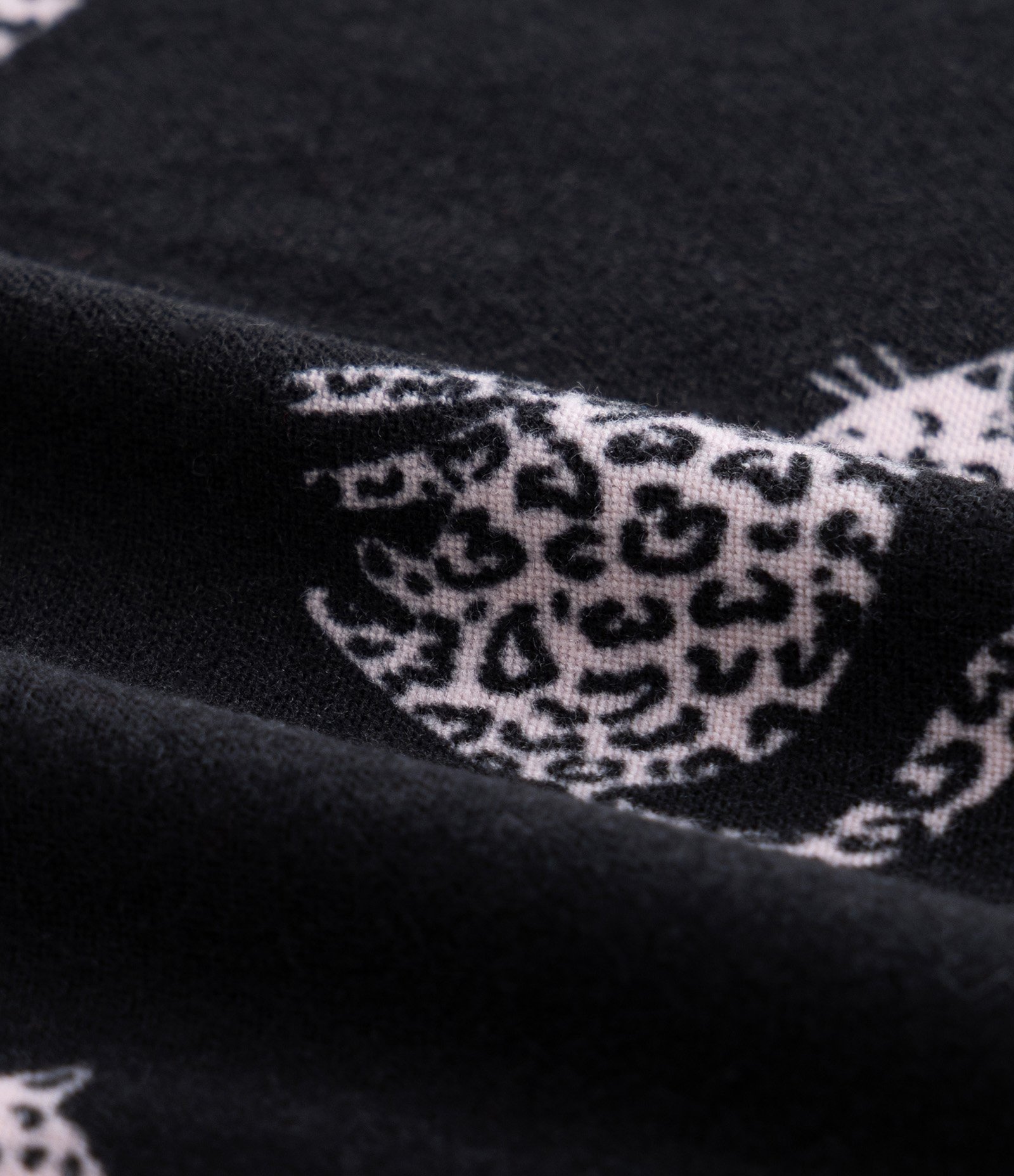 Pijama Longo com Toque Suave e Estampa Onças Curve e Plus Size Preto 8