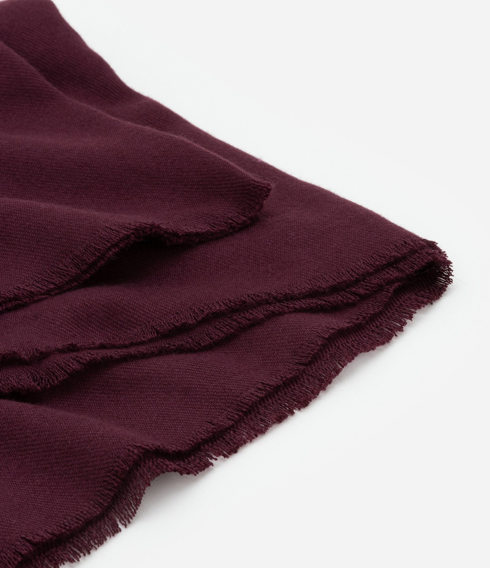 Cachecol Básico em Flanela com Barra Desfiada 3