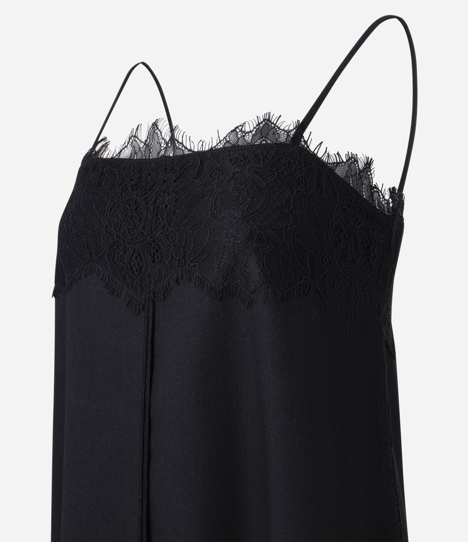 Vestido Midi Evasê em Viscolinho com Alça Fina e Detalhe de Renda no Decote Preto 9
