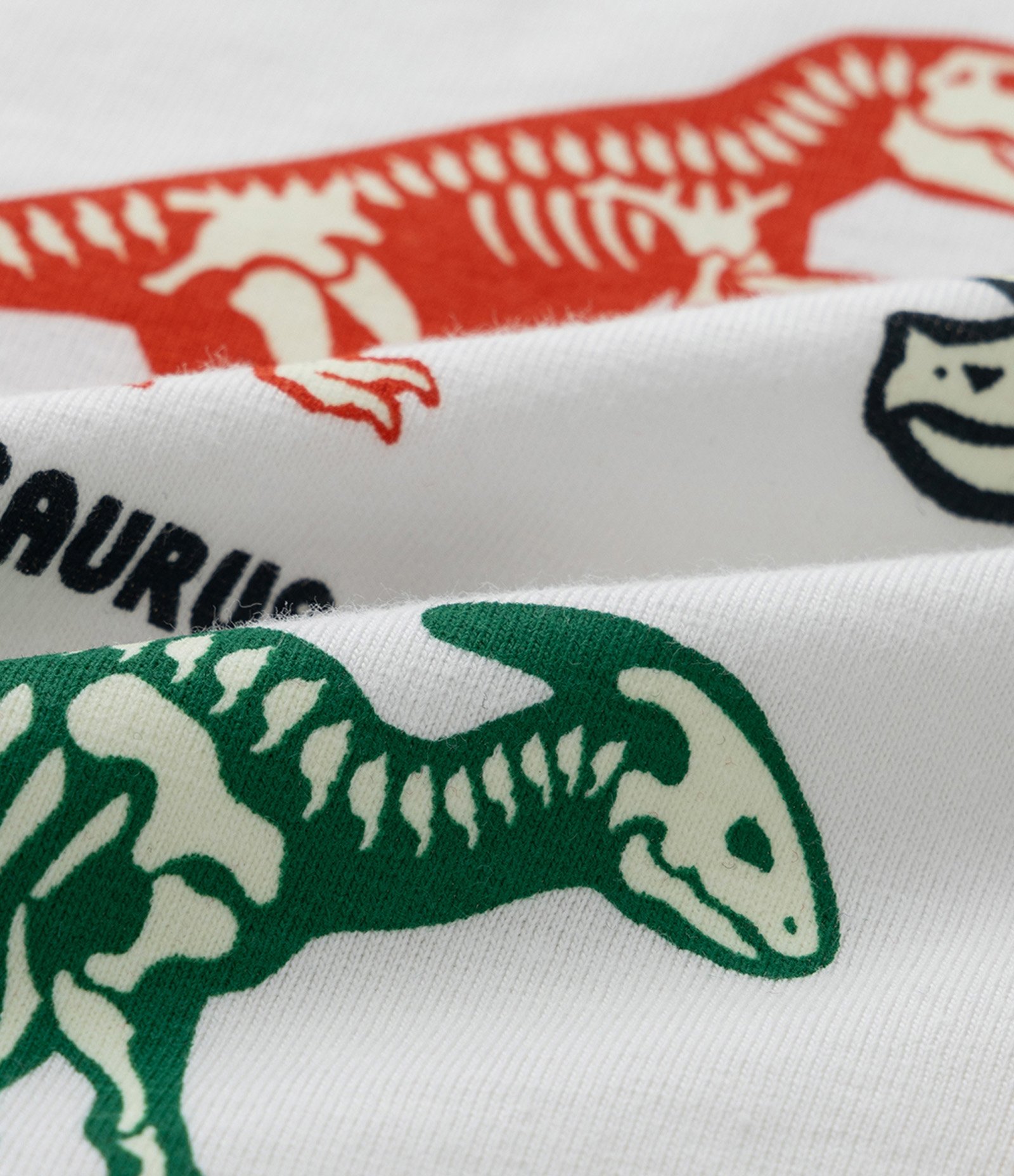 Camiseta Infantil com Estampa Dinos Esqueletos Brilha no Escuro - Tam 1 a 5 Anos Branco 3