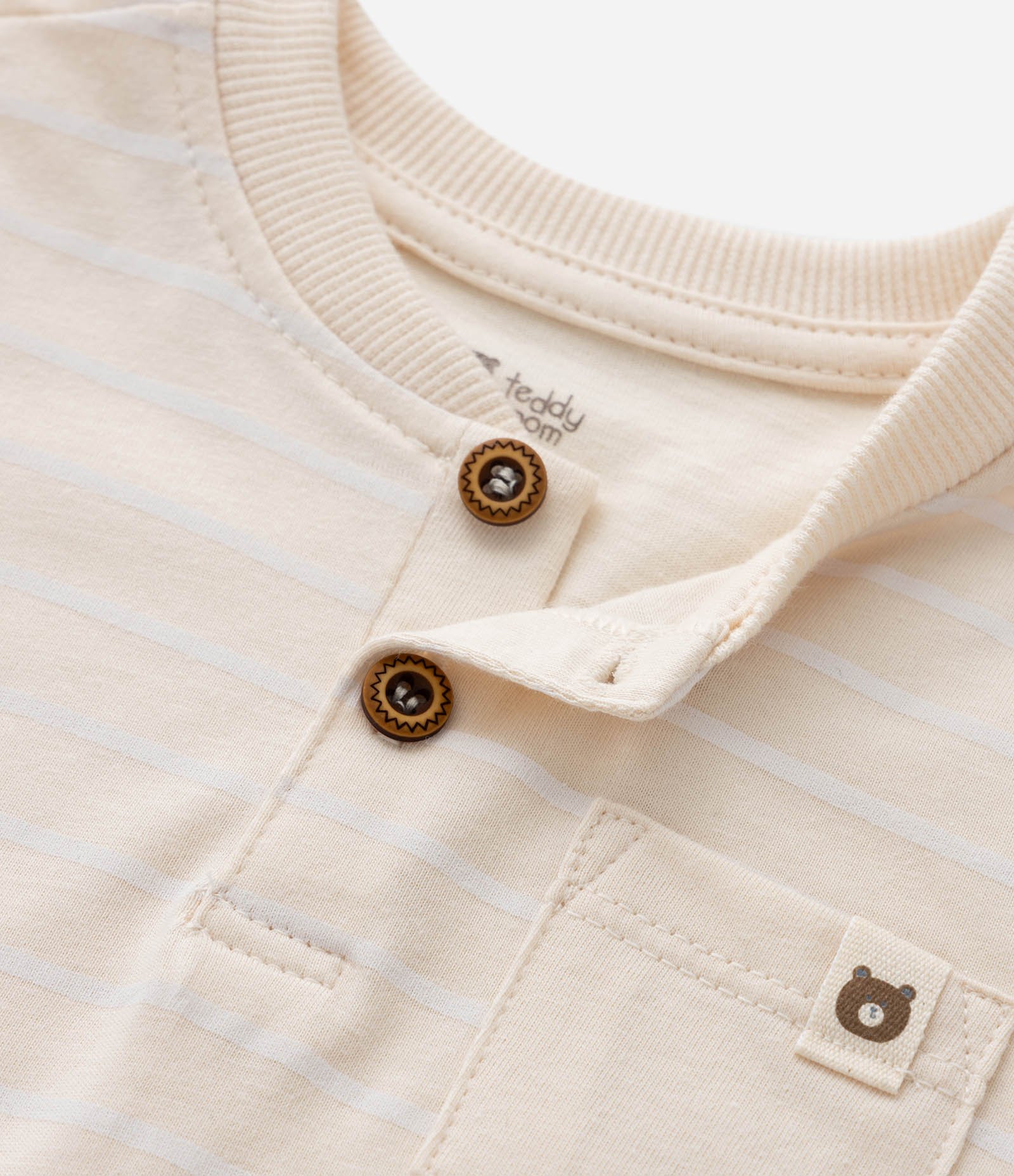 Camiseta Infantil com Bolsinho e Estampa Listrada - Tam 0 a 18 meses Bege 4