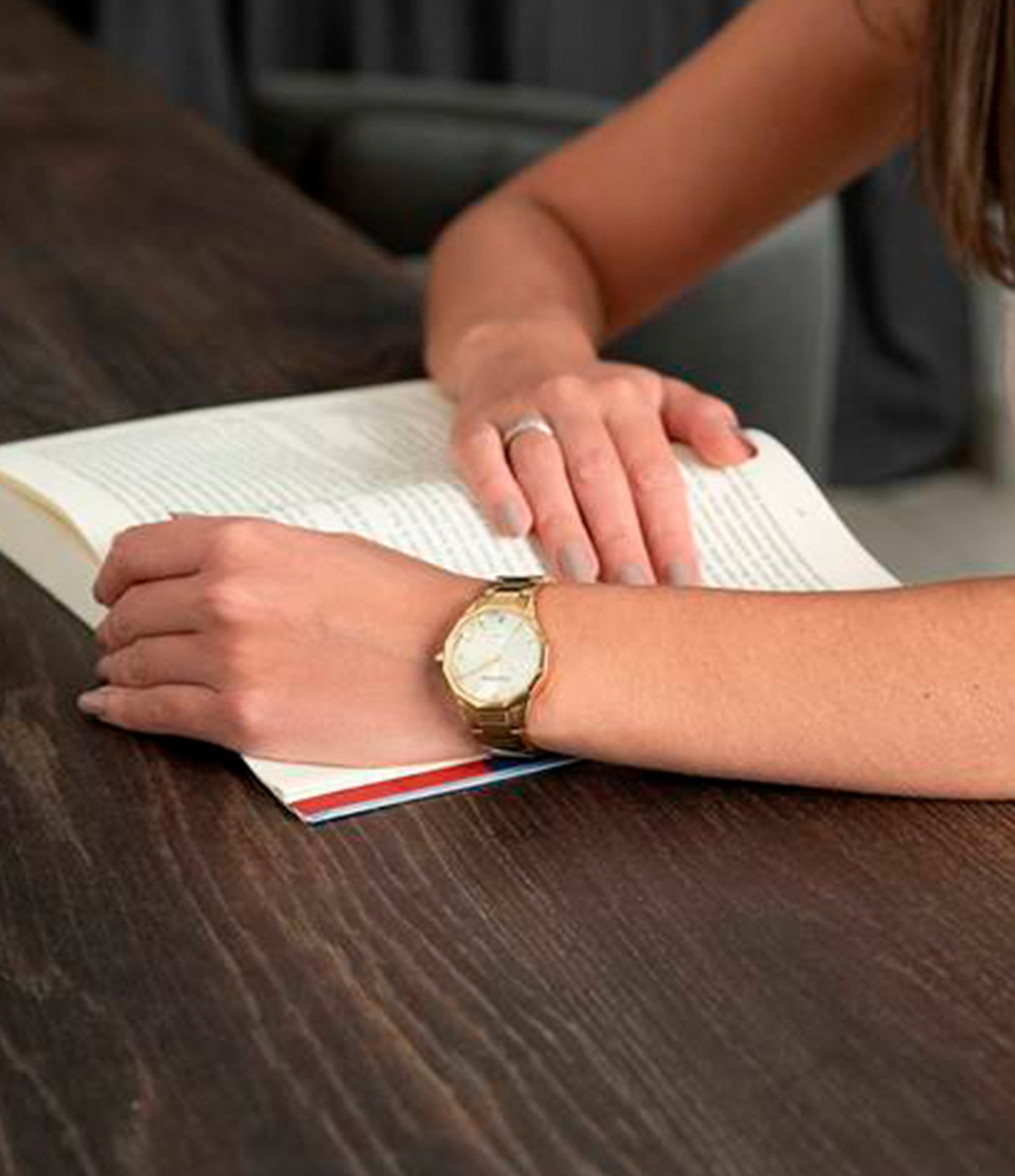 Relógio Mondaine Feminino Analógico Dourado 3