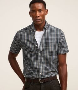 Camisa em Tricoline com Estampa Xadrez