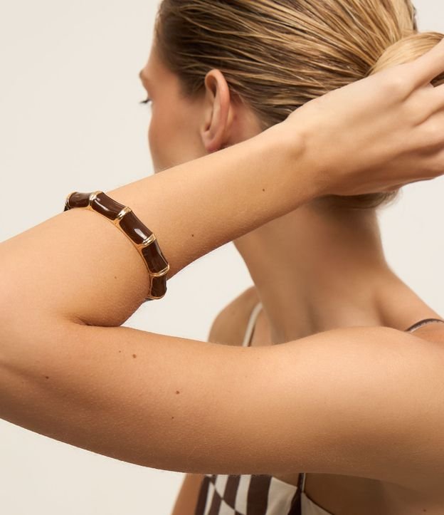 Bracelete Esmaltado com Texturas